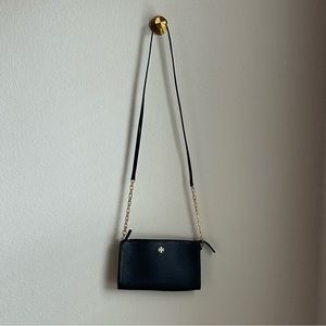 Black Tory Burch gold chain link crossbody, great condition